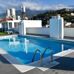 https://apartamento-en-puerto-de-la-cruz-con-vistas-a-la-ciudad.tenerifehoteles.net